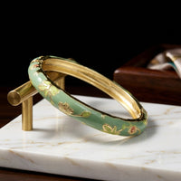 Jonc Cloisonné Émaillé à Fleurs — Bracelet Femme — Vert sauge